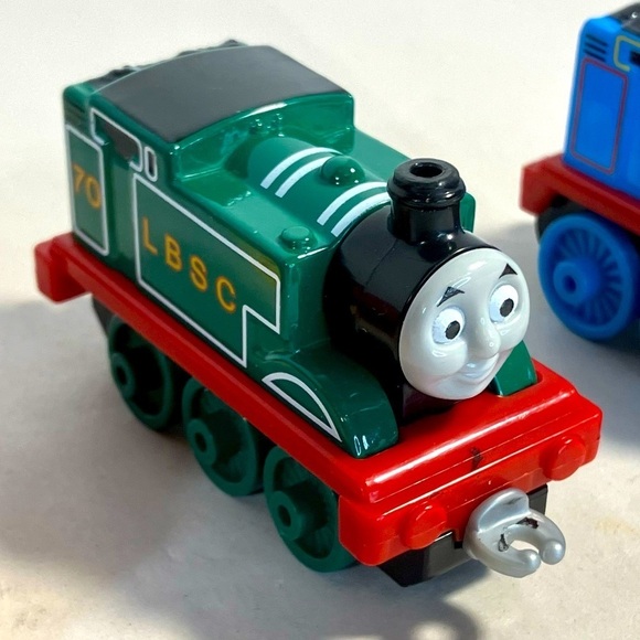 Four Thomas Engines and a Box Car - Picture 10 of 10